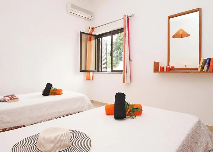 Villa Saint John By Algarve Vacation *