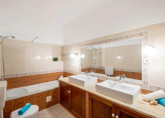 Вилла Saint John By Algarve Vacation Албуфейра