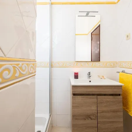 Villa Saint John By Algarve Vacation