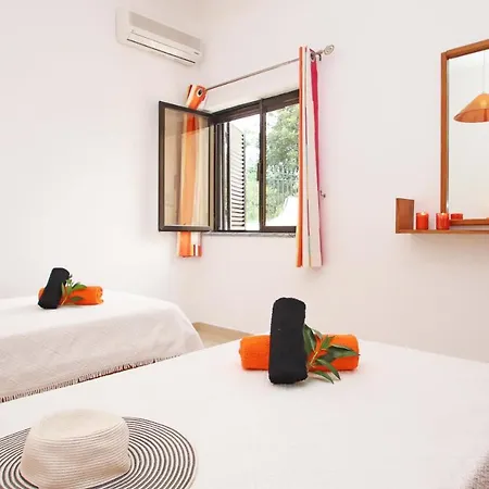 Villa Saint John By Algarve Vacation *