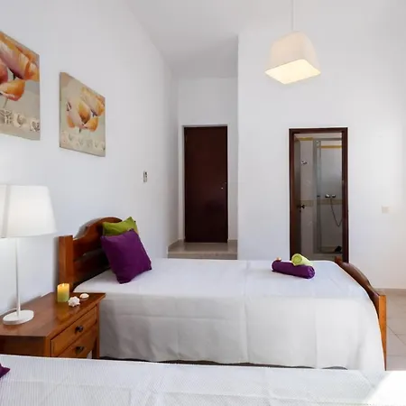 Villa Saint John By Algarve Vacation